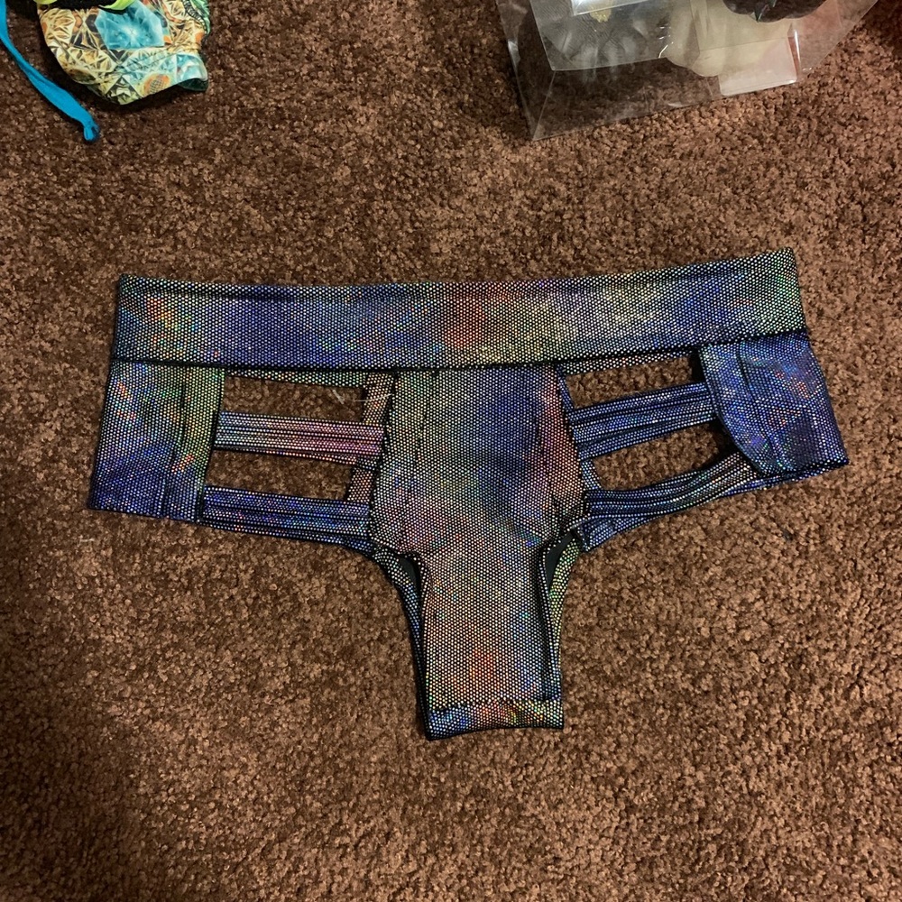 Rave Bottoms